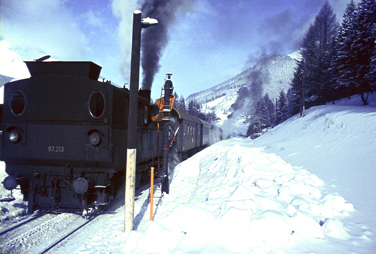 k-018 Erzbergbahn 97.213  Bf. Glaslbremse Januar 1977 foto heinz block slg.hr
